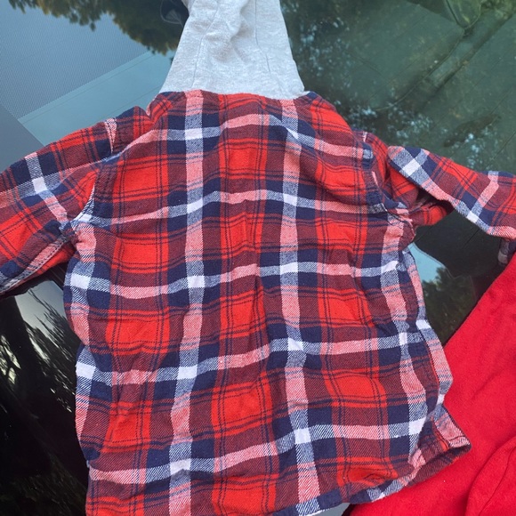Baby boy flannel button up with hood - Picture 2 of 3